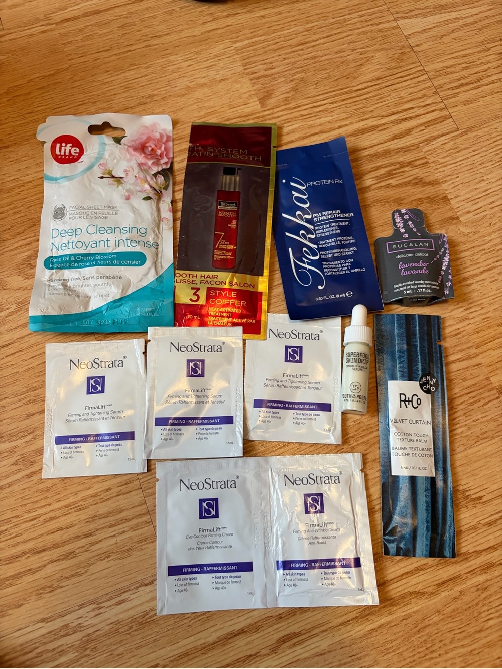 Beauty Sample Bundle - Neostrata and More